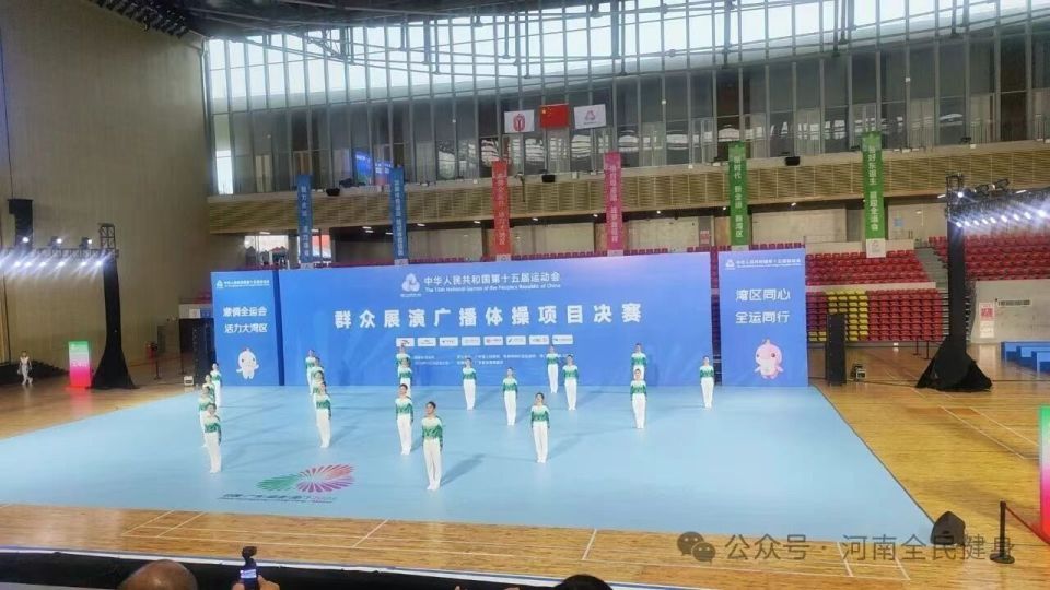 本次群众展, om, 形式之一 本次群众展, om, 形式之一