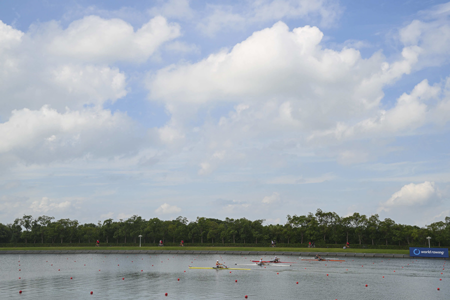 运动员几乎, AA, 腹肌清晰