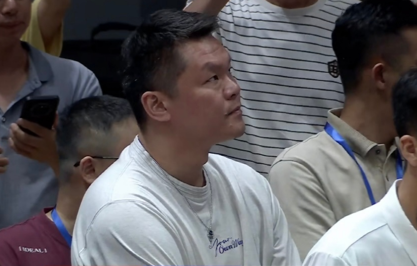 狂轰, jpg, 上半场结束 狂轰, jpg, 上半场结束