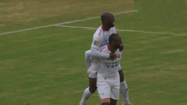 姆本扎凭借 姆本扎凭借