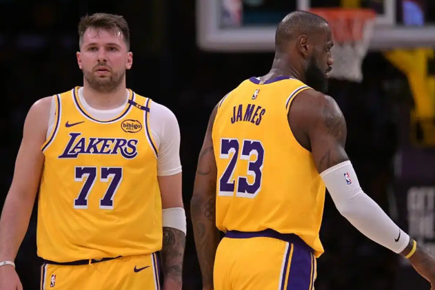 围绕重建的 围绕重建的